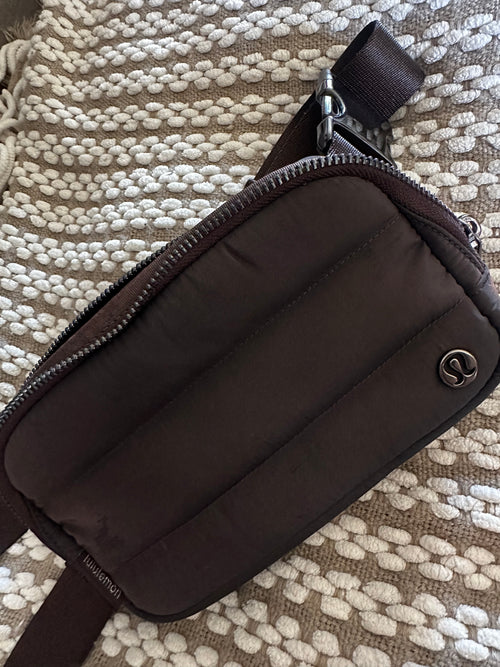 Lululemon Everywhere Belt Bag Iridescent
